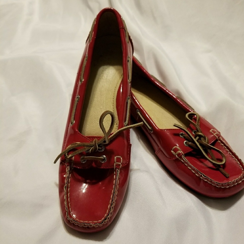 SIZE 8M Red Patent Leather Sperry Top-Side Loafers